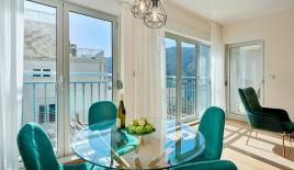 Апартаменты за 245 000 евро в Доброте, Черногория