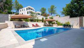 Вилла за 1 200 000 евро в Тивате, Черногория