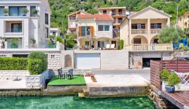 Дом за 1 200 000 евро в Муо, Черногория