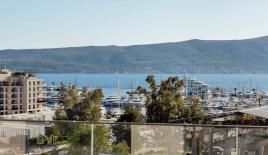 Апартаменты за 1 795 000 евро в Тивате, Черногория