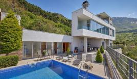 Вилла за 590 000 евро в Каваче, Черногория