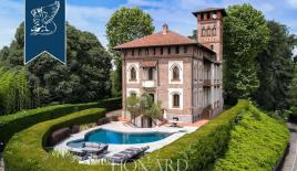 Вилла за 2 990 000 евро в Монце, Италия