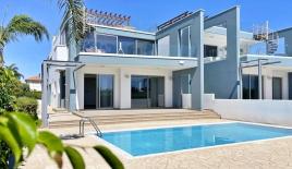 Апартаменты за 560 000 евро в Ларнаке, Кипр