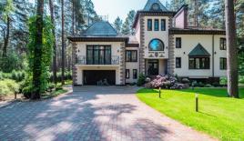 Дом за 1 800 000 евро в Булдури, Латвия