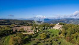 Дом за 1 500 000 евро в Баски, Италия