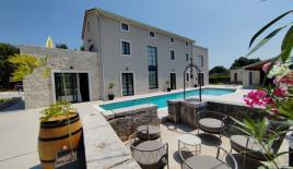 Вилла за 1 560 000 евро в Порече, Хорватия