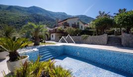 Вилла за 950 000 евро в Которе, Черногория