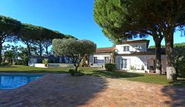 Вилла за 6 500 евро за неделю в Сен-Максиме, Франция