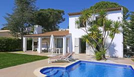 Вилла за 1 670 000 евро в Вильнёв-Лубе, Франция