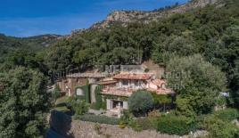 Вилла за 985 000 евро в Ла Гард-Френе, Франция