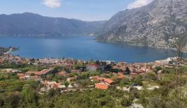 Земля за 423 000 евро в Рисане, Черногория