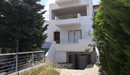 Мезонет за 270 000 евро в Лутраки, Греция