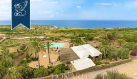 Вилла за 2 990 000 евро на о-ве Пантеллерия, Италия