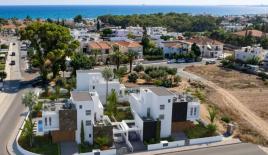 Коммерческая недвижимость за 4 270 000 евро в Ларнаке, Кипр