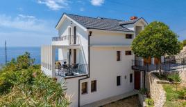 Дом за 895 000 евро в Добра Воде, Черногория