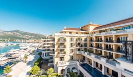 Апартаменты за 2 750 000 евро в Тивате, Черногория