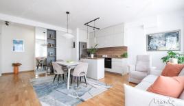 Апартаменты за 295 000 евро в Тивате, Черногория