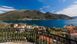 Апартаменты за 145 000 евро в Каменари, Черногория