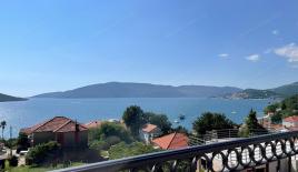 Апартаменты за 325 000 евро в Кумборе, Черногория
