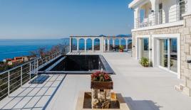 Вилла за 2 500 000 евро в Режевичах, Черногория