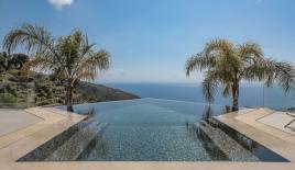 Вилла в Эзе, Франция (цена по запросу)