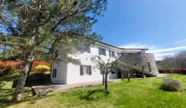 Дом за 619 000 евро в Диваче, Словения