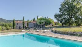 Дом за 1 150 000 евро в Монтегаббьоне, Италия