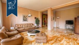 Апартаменты за 1 750 000 евро в Милане, Италия