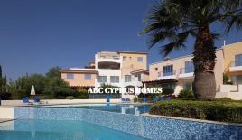 Таунхаус за 200 000 евро в Пафосе, Кипр