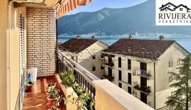 Квартира за 210 000 евро в Доброте, Черногория