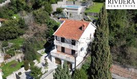 Вилла за 1 150 000 евро в Тивате, Черногория