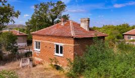 Дом за 17 000 евро в Загорци, Болгария