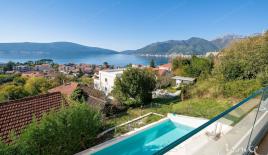 Апартаменты за 437 000 евро в Тивате, Черногория