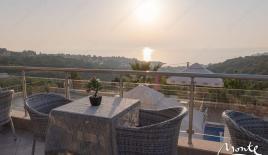 Отель, гостиница за 1 300 000 евро в Утехе, Черногория