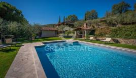 Дом за 1 150 000 евро в Кортоне, Италия