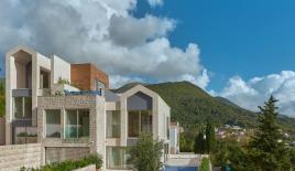 Таунхаус за 610 000 евро в Тивате, Черногория