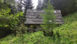 Дом за 89 000 евро в Есенице, Словения