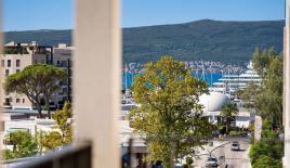 Квартира за 650 000 евро в Тивате, Черногория