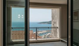 Квартира за 650 000 евро на полуострове Луштица, Черногория