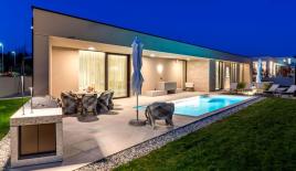 Вилла за 1 330 000 евро в Порече, Хорватия