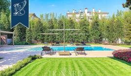 Вилла в Милане, Италия (цена по запросу)