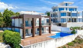 Вилла за 650 000 евро в Кримовице, Черногория