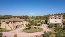 Дом за 1 550 000 евро в Маршано, Италия