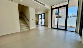 Вилла за 633 741 евро в Дубае, ОАЭ