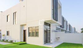 Вилла за 593 865 евро в Дубае, ОАЭ