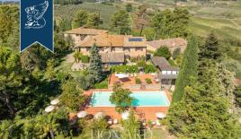 Ферма за 5 600 000 евро в Сиене, Италия