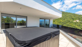 Квартира за 1 696 000 евро в Опатии, Хорватия