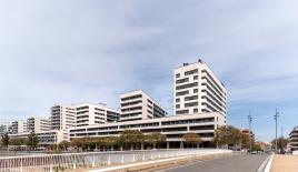 Квартира за 560 500 евро в Бадалоне, Испания