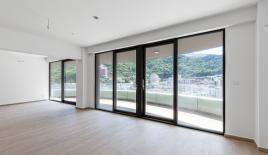 Квартира за 695 000 евро в Рафаиловичах, Черногория