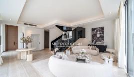 Вилла за 2 385 395 евро в Дубае, ОАЭ